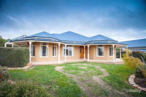 4 Glenton Ct, Gisborne, VIC 3437