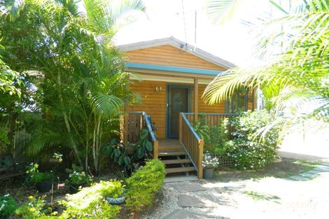 Property photo of 76 Maine Road Clontarf QLD 4019