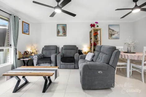 Property photo of 2/4 Caputar Way Lochinvar NSW 2321