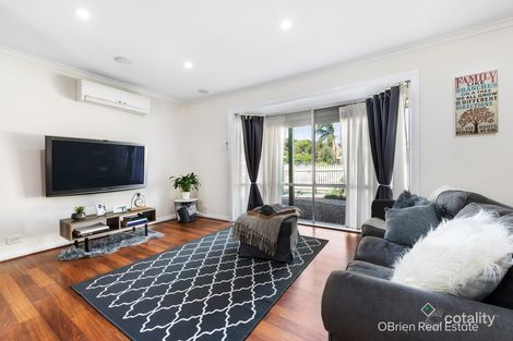 Property photo of 36 Hunt Drive Seaford VIC 3198