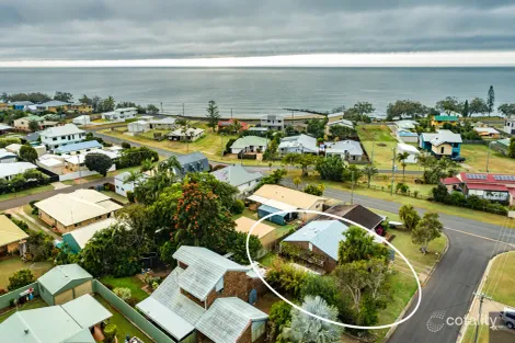 2/2 Grey St, Burnett Heads, QLD 4670