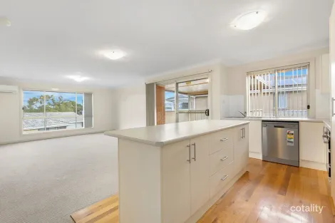 Property photo of 2 Fairview Place Cessnock NSW 2325