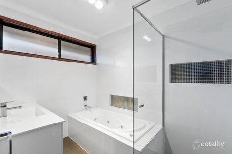 Property photo of 48 Brompton Road Bellambi NSW 2518