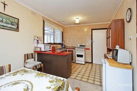 Property photo of 17 Devira Street Dandenong North VIC 3175