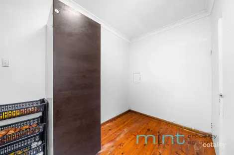 Property photo of 4/28 Yangoora Road Belmore NSW 2192