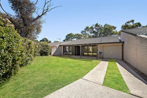 Property photo of 14 Brownlow Place Holt ACT 2615