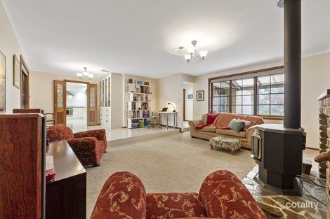 8 Von Nida St, Fairview Park, SA 5126