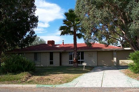 8 Weston Way, Kardinya, WA 6163