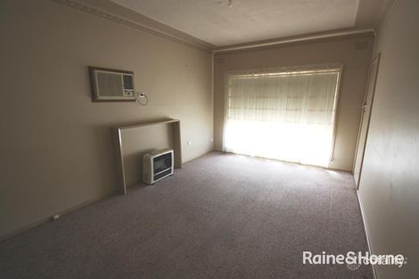 Property photo of 1/34 Manoora Avenue Mount Austin NSW 2650