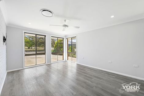 Property photo of 10 Kensington Drive Withcott QLD 4352