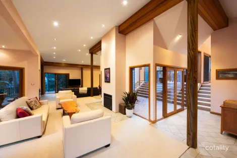 Property photo of 11 Wanawong Road Avalon Beach NSW 2107