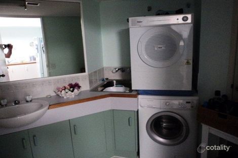 Property photo of 2/150-154 Eagle Terrace Sandgate QLD 4017