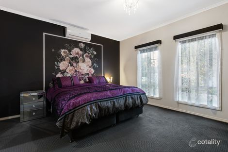 Property photo of 4 Hunter Lane Pakenham VIC 3810