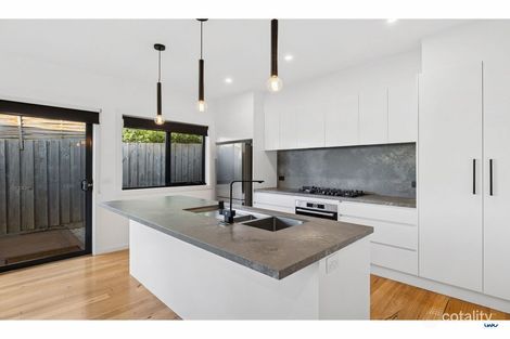 Property photo of 2/1 Emmy Court Grovedale VIC 3216