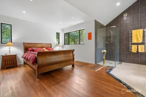 Property photo of 93 Beacon Road Tamborine Mountain QLD 4272