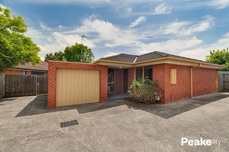 2/9 Lydia Mary Dr, Berwick, VIC 3806