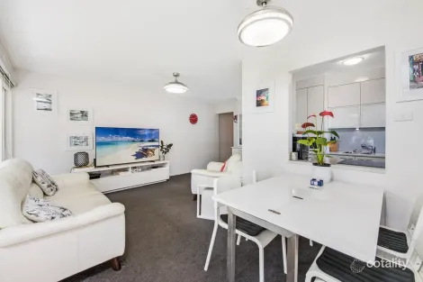 Property photo of 2/23 Masons Parade Point Frederick NSW 2250