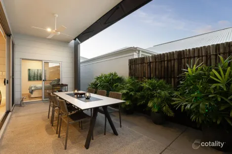 Property photo of 18 Waterway Drive Birtinya QLD 4575