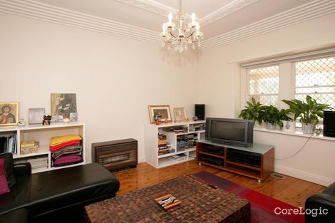 Property photo of 34 Garland Street Turvey Park NSW 2650