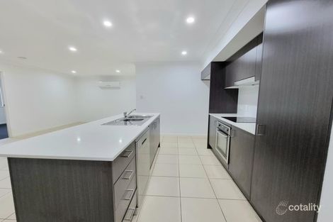Property photo of 33 Daintree Court Park Ridge QLD 4125