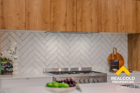 Property photo of 20 Barham Way Spring Mountain QLD 4300