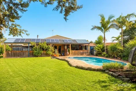 Property photo of 10 Petrel Court Carrum Downs VIC 3201