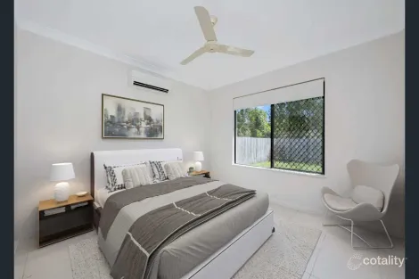 Property photo of 12 Kirrama Court Bushland Beach QLD 4818