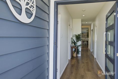 10 Seashore Cres, Mackay Harbour, QLD 4740