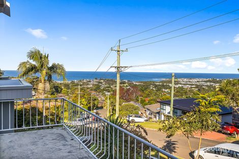 Property photo of 45 Robinsville Crescent Thirroul NSW 2515