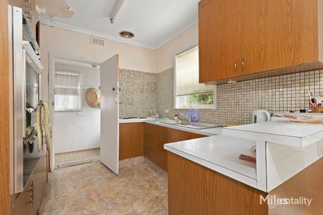 Property photo of 12 Banyule Road Rosanna VIC 3084