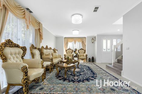 Property photo of 28 Lake View Drive Narre Warren South VIC 3805