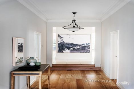 Property photo of 1 Warner Street Essendon VIC 3040