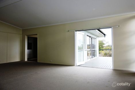 11 Farrant St, Stafford Heights, QLD 4053