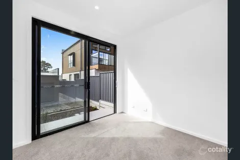Property photo of 7 Zigzag Lane Strathnairn ACT 2615