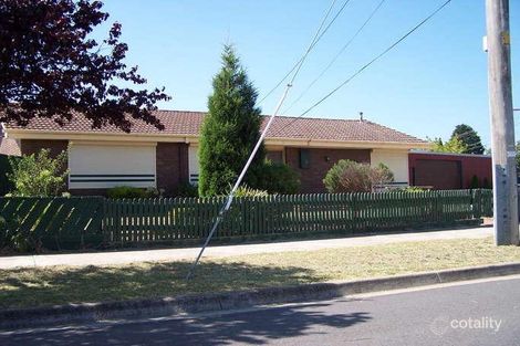 8 Valentine Ave, Thomastown, VIC 3074