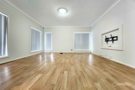 Property photo of 18 Wyena Road Pendle Hill NSW 2145