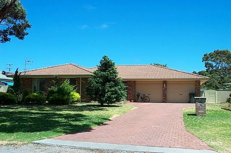 3 Maitland Ave, Little Grove, WA 6330