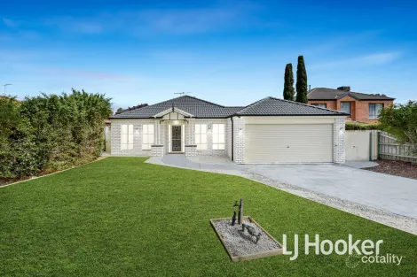 Property photo of 28 Eldershaw Drive Lynbrook VIC 3975