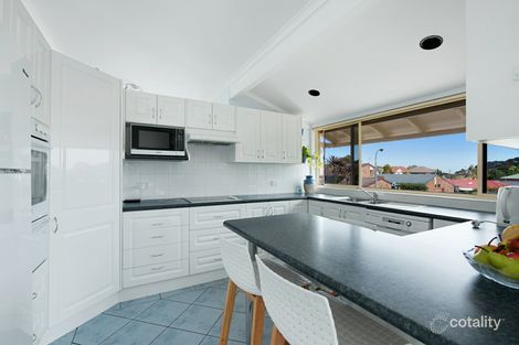 Property photo of 6 Dulungra Avenue Belmont North NSW 2280