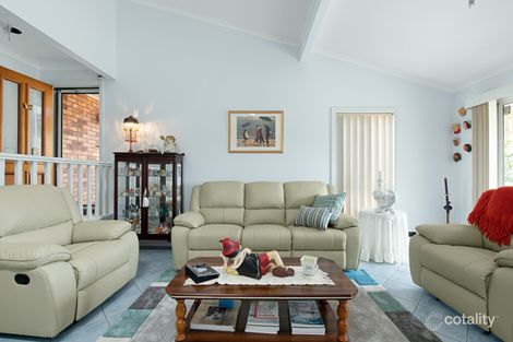 Property photo of 6 Dulungra Avenue Belmont North NSW 2280