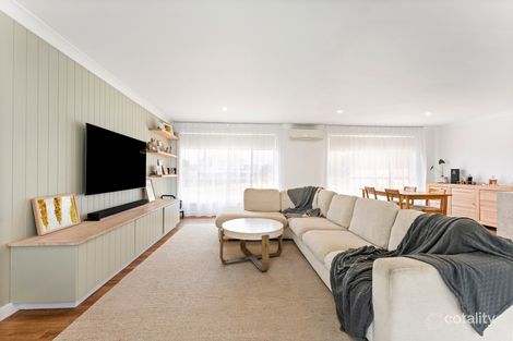 Property photo of 6 Shipton Crescent Mount Warrigal NSW 2528