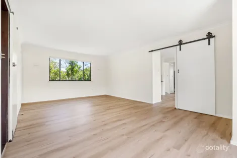 Property photo of 114 Avoca Drive Kincumber NSW 2251