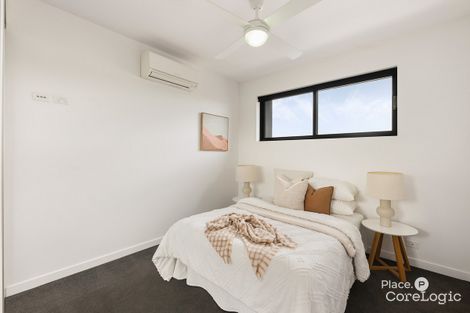 Property photo of 403/121 Clarence Road Indooroopilly QLD 4068