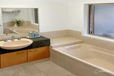 Property photo of 45 Feathertop Crescent Pacific Pines QLD 4211