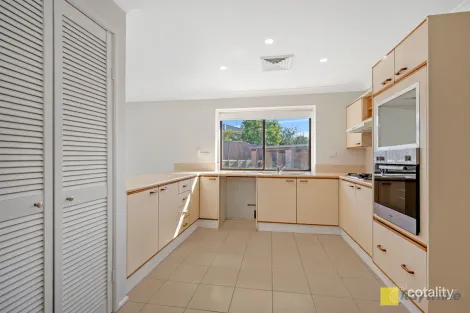 Property photo of 13 Dellit Place Doonside NSW 2767