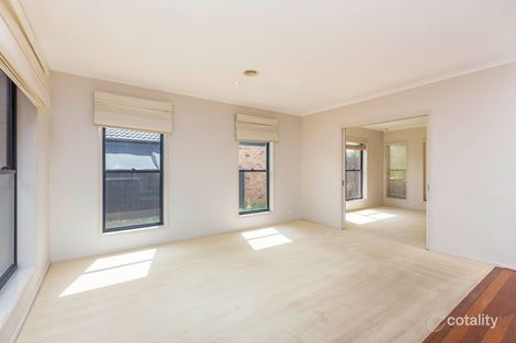 Property photo of 34 Shrivell Circuit Dunlop ACT 2615