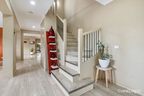 Property photo of 13 Chelsea Court Burnside Heights VIC 3023
