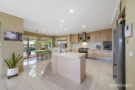 Property photo of 13 Chelsea Court Burnside Heights VIC 3023