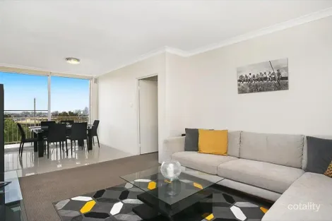 Property photo of 10/65 Bradleys Head Road Mosman NSW 2088