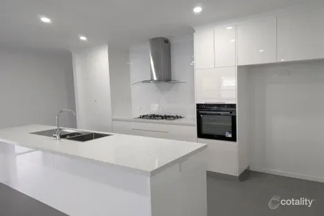 Property photo of 62 Oxbow Loop Redlynch QLD 4870